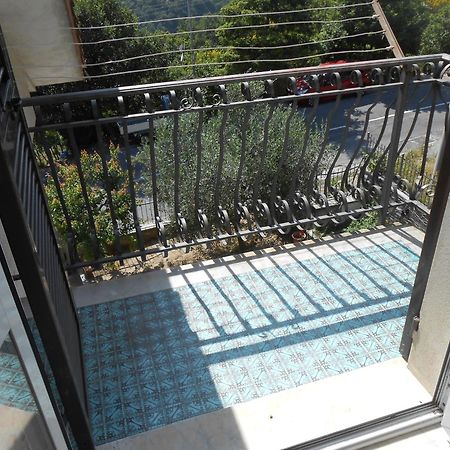 Ferienwohnung La Mansardina Vezzi Portio Exterior foto