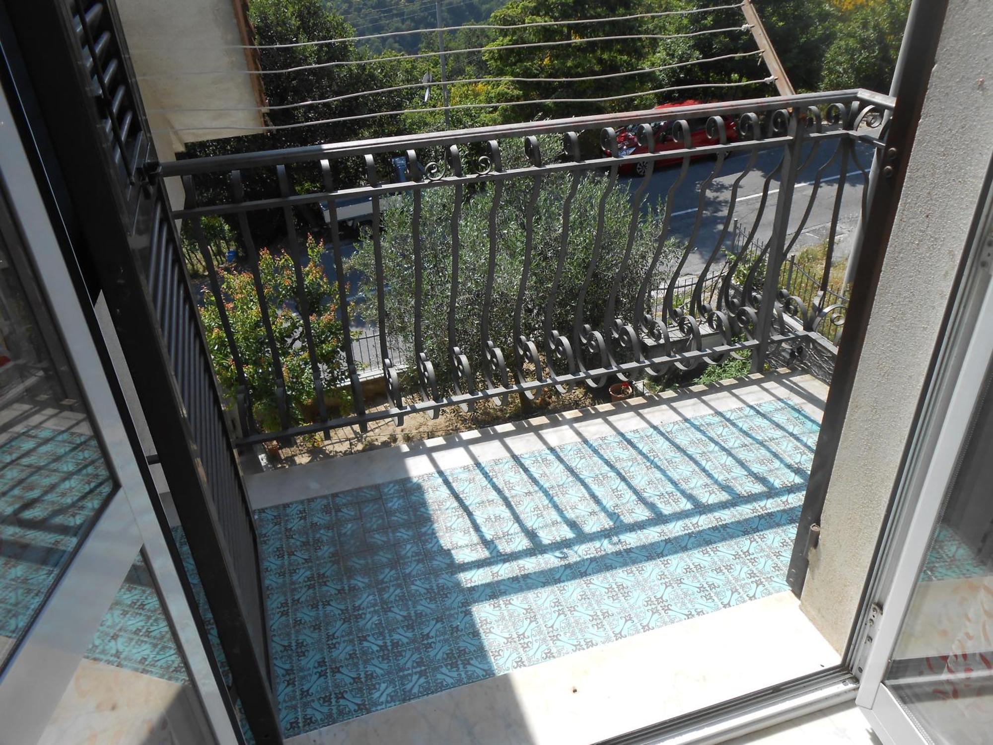 Ferienwohnung La Mansardina Vezzi Portio Exterior foto