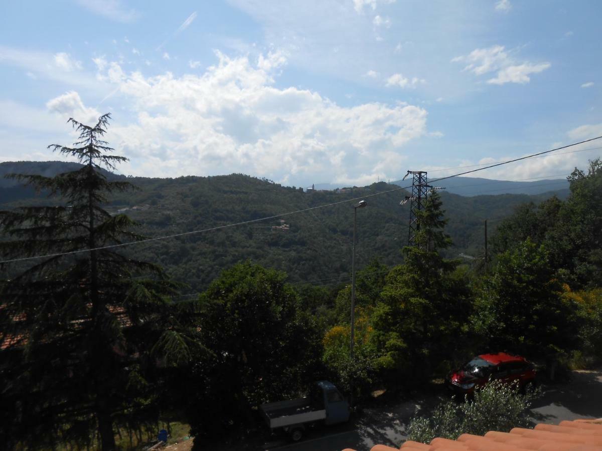 Ferienwohnung La Mansardina Vezzi Portio Exterior foto