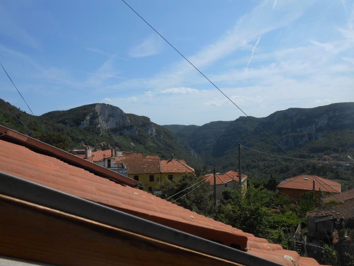 Ferienwohnung La Mansardina Vezzi Portio Exterior foto